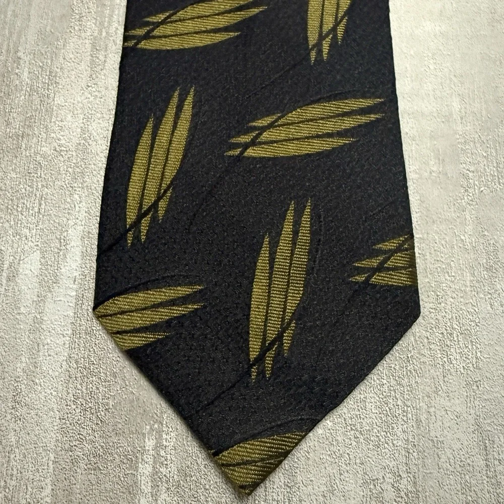 Giuliano Fujiwara Designer Tie Black Yellow 100% Silk Made In Italy 3.5 X 58‎